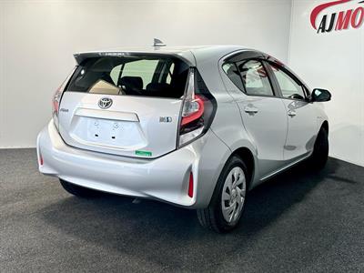 2020 Toyota Aqua - Thumbnail