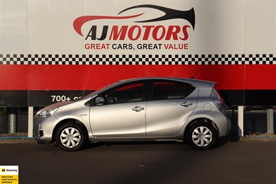 2014 Toyota Aqua - Thumbnail