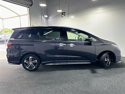 2015 Honda Odyssey - Thumbnail