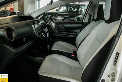 2020 Toyota Aqua - Thumbnail