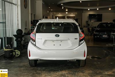 2020 Toyota Aqua - Thumbnail