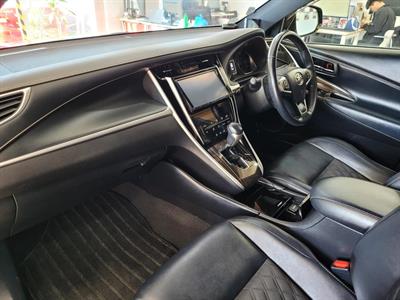 2015 Toyota Harrier - Thumbnail