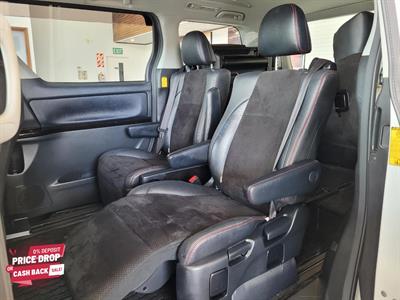 2013 Toyota Vellfire - Thumbnail