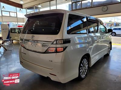 2013 Toyota Vellfire - Thumbnail