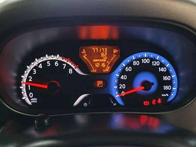 2014 Nissan Cube - Thumbnail