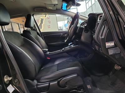 2017 Honda Shuttle - Thumbnail