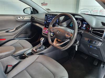 2022 Hyundai IONIQ - Thumbnail