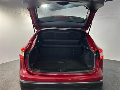2017 Nissan Qashqai - Thumbnail