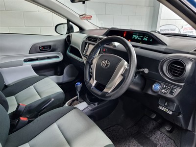 2013 Toyota Aqua - Thumbnail