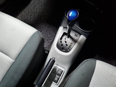 2013 Toyota Aqua - Thumbnail