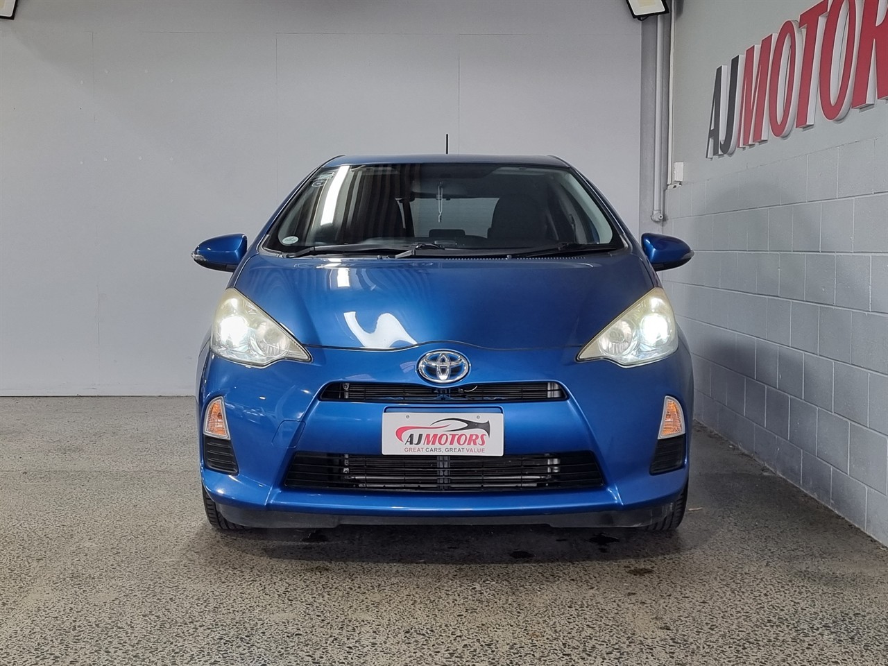 2013 Toyota Aqua