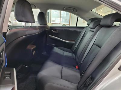 2015 Toyota Sai - Thumbnail