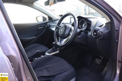 2014 Mazda Demio - Thumbnail