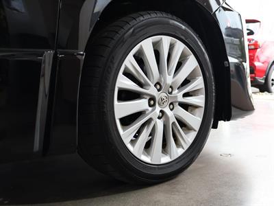 2013 Toyota Vellfire - Thumbnail