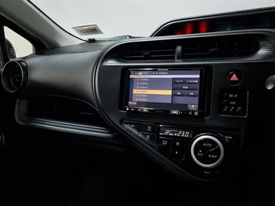 2018 Toyota Aqua - Thumbnail