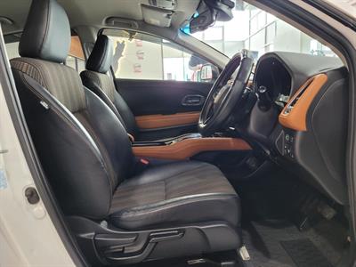 2017 Honda Vezel - Thumbnail