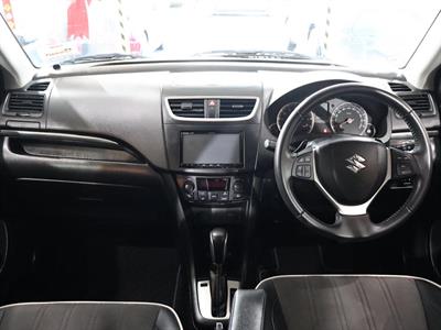 2015 Suzuki Swift - Thumbnail