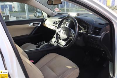 2012 Lexus CT200H - Thumbnail
