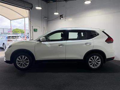 2022 Nissan X-Trail - Thumbnail