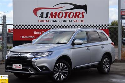 2020 Mitsubishi Outlander - Thumbnail