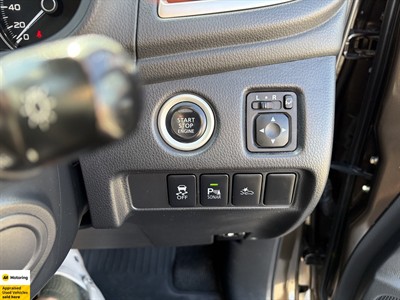 2018 Mitsubishi Pajero Sport - Thumbnail