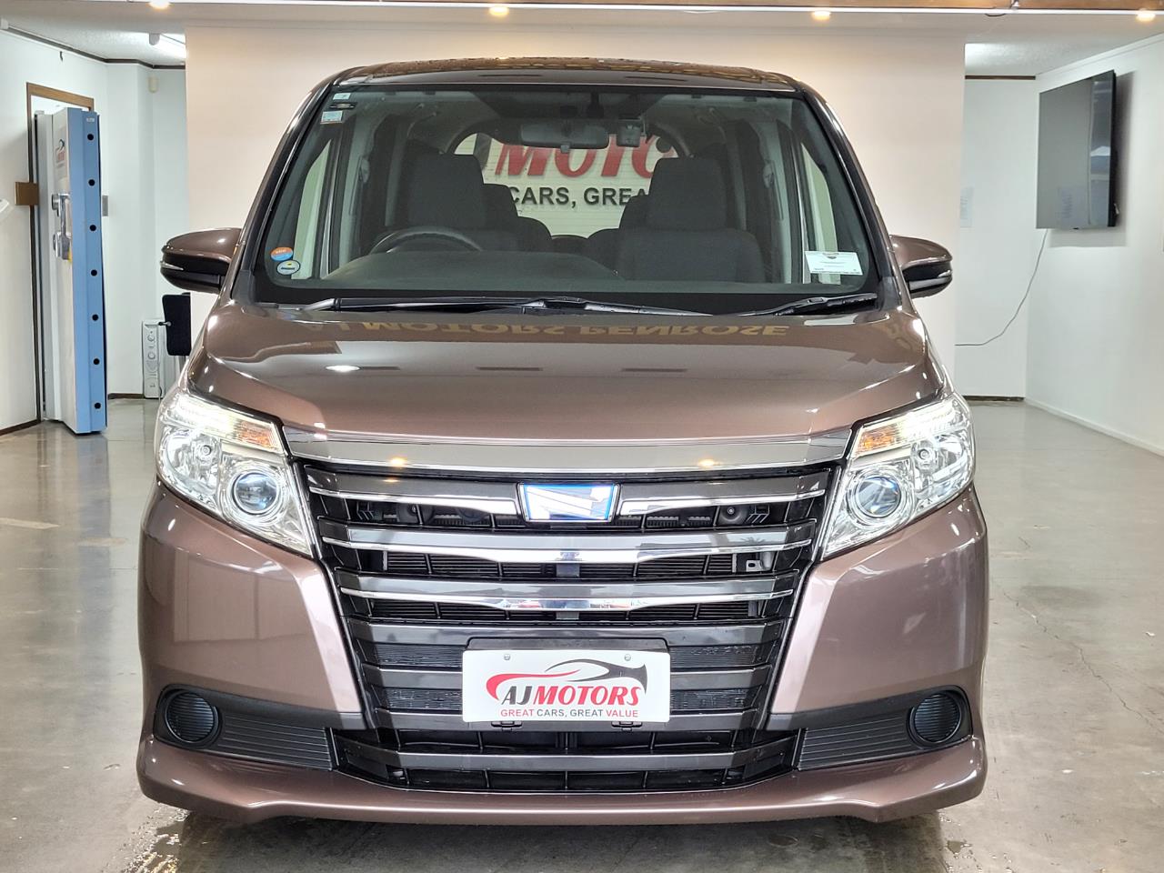 2014 Toyota Noah