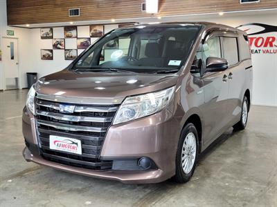 2014 Toyota Noah - Thumbnail