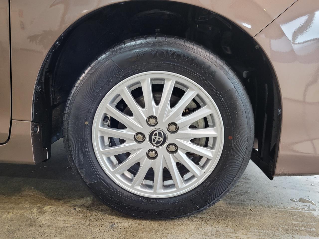 2014 Toyota Noah