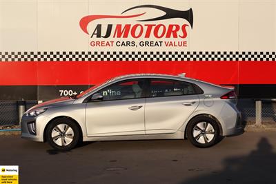 2022 Hyundai IONIQ - Thumbnail