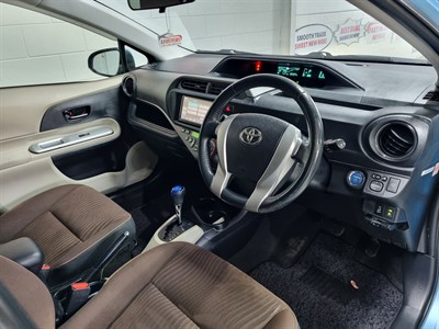 2012 Toyota Aqua - Thumbnail
