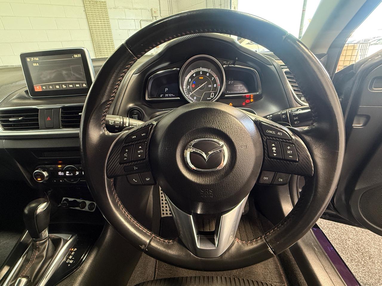 2014 Mazda Axela