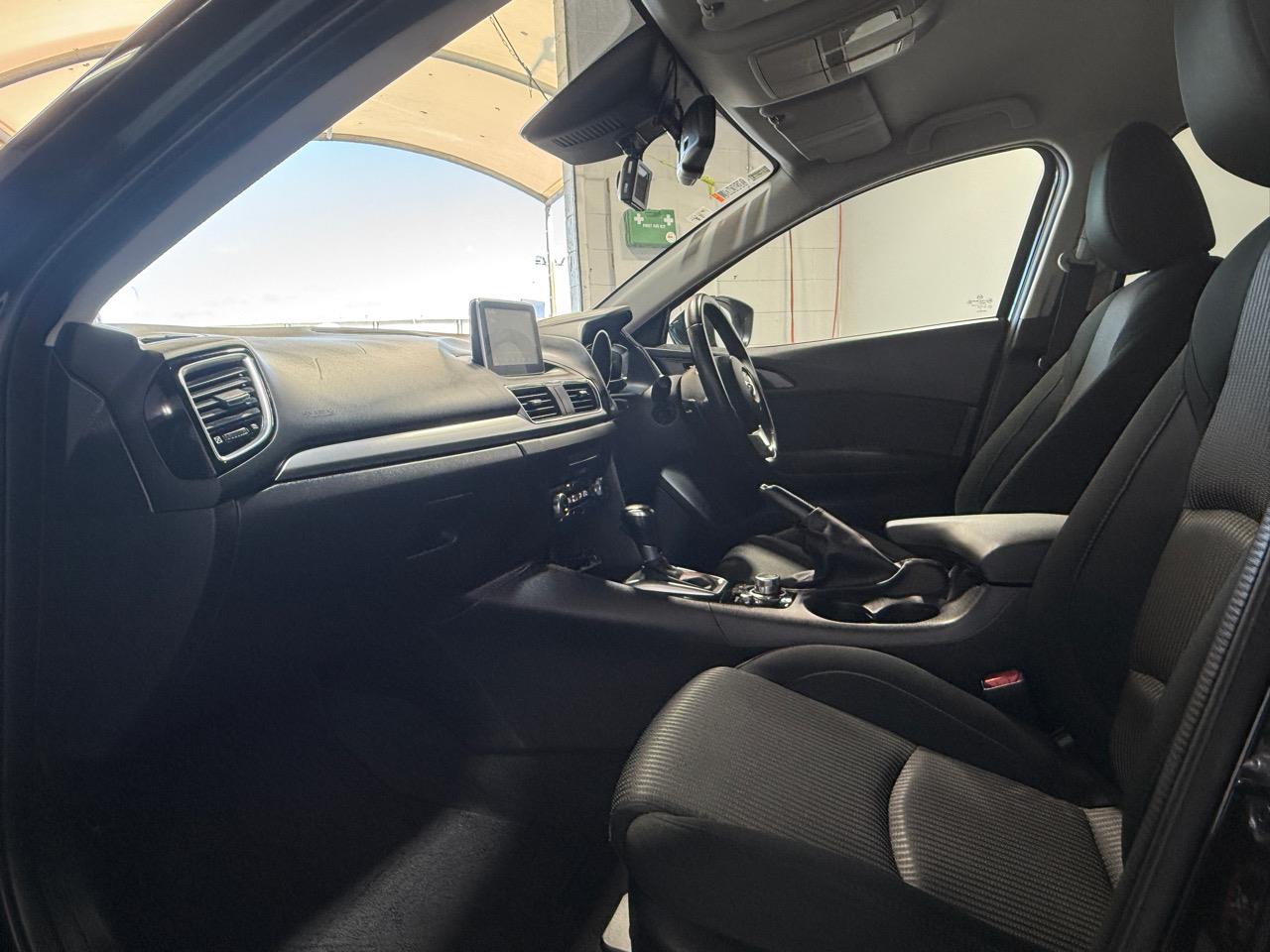 2014 Mazda Axela