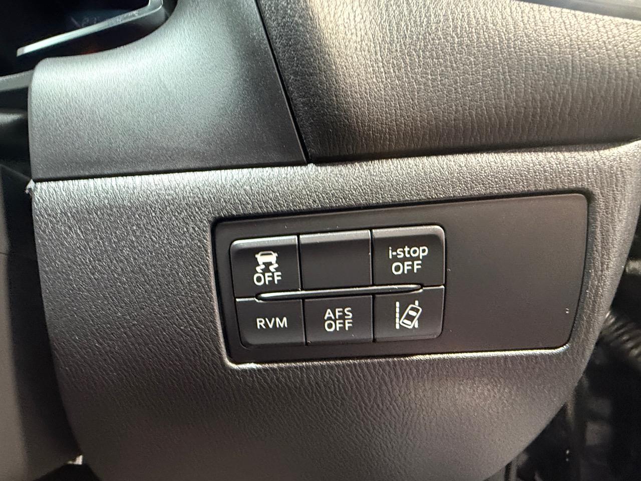 2014 Mazda Axela