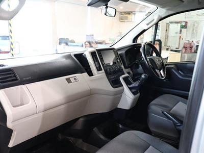 2021 Toyota Hiace - Thumbnail
