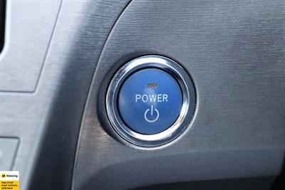 2014 Toyota Prius - Thumbnail