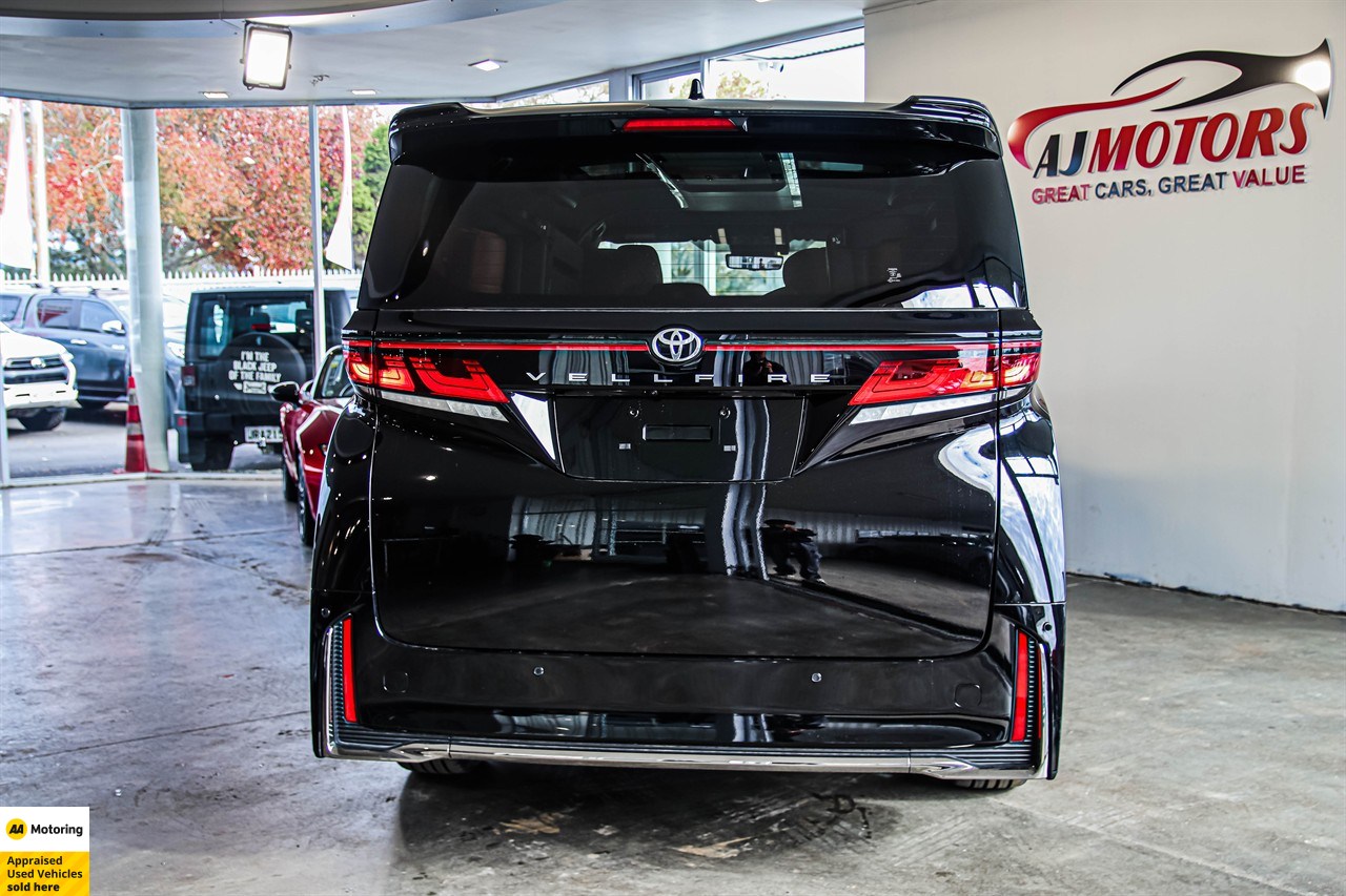 2025 Toyota Vellfire