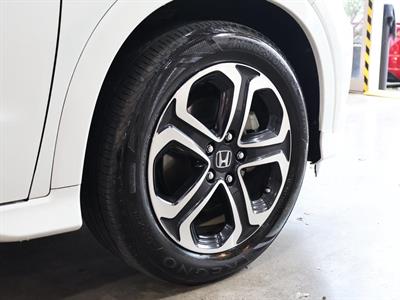 2015 Honda Vezel - Thumbnail