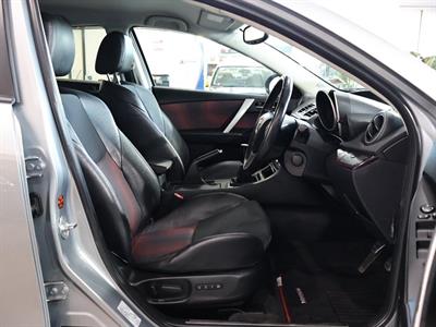2010 Mazda Axela - Thumbnail