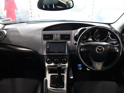 2010 Mazda Axela - Thumbnail