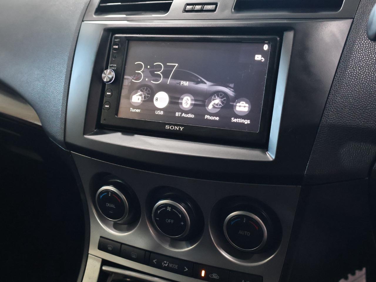2010 Mazda Axela
