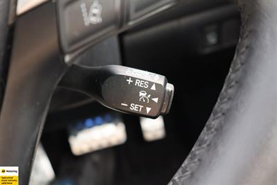 2014 Toyota Harrier - Thumbnail