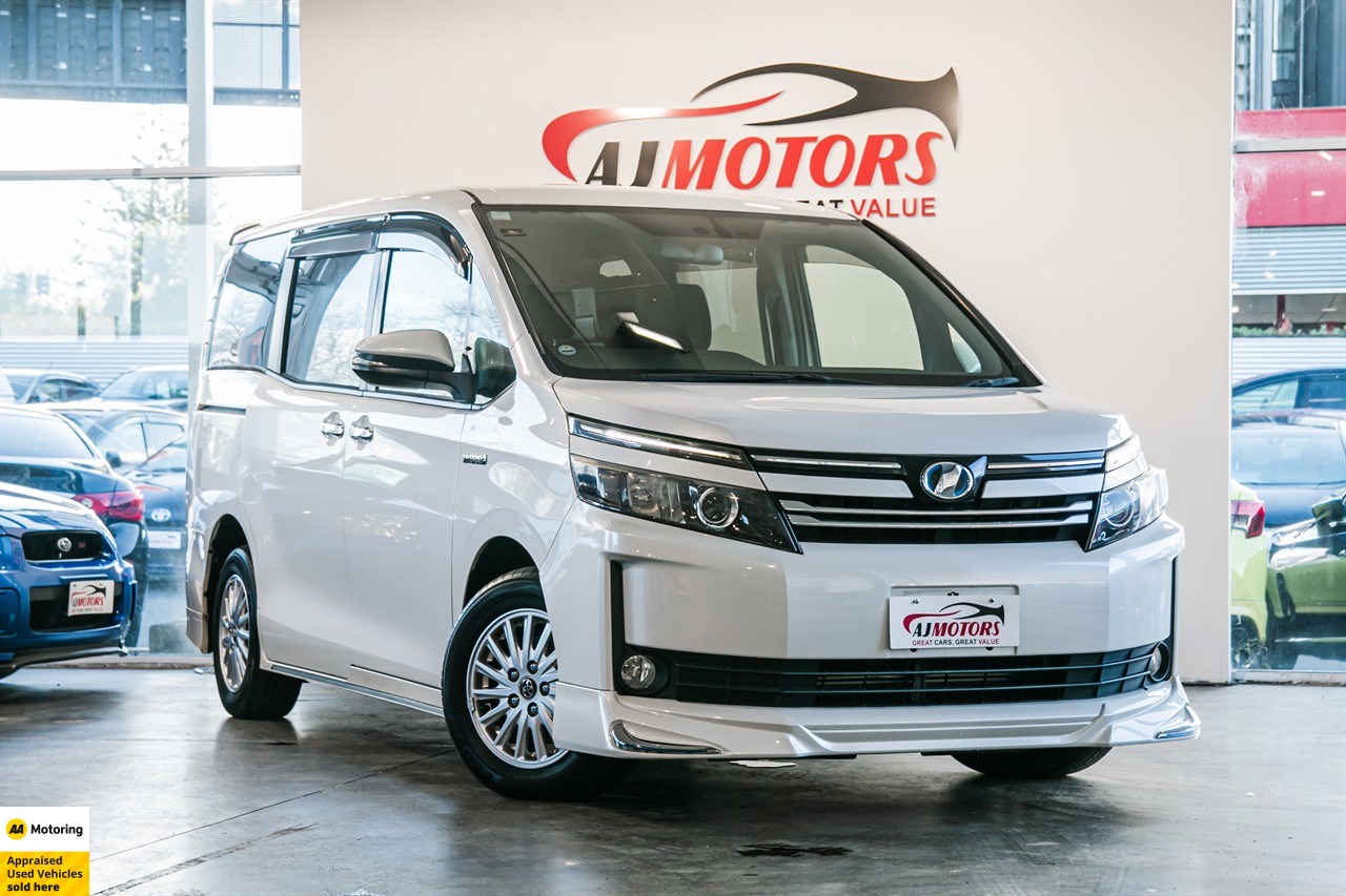 2014 Toyota Voxy