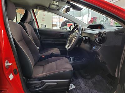 2016 Toyota Aqua - Thumbnail