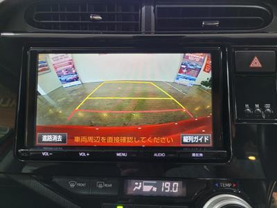 2016 Toyota Aqua - Thumbnail