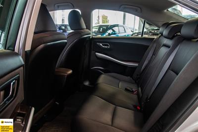 2014 Toyota Sai - Thumbnail