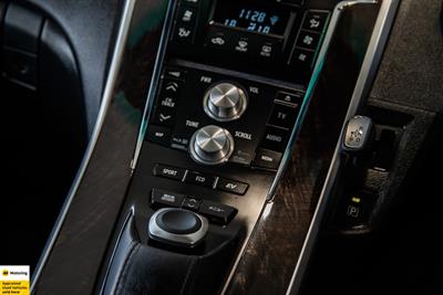 2014 Toyota Sai - Thumbnail