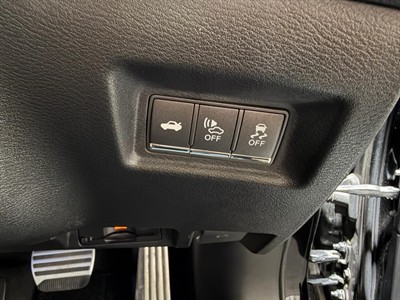 2014 Nissan Skyline - Thumbnail