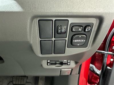 2010 Toyota Prius - Thumbnail