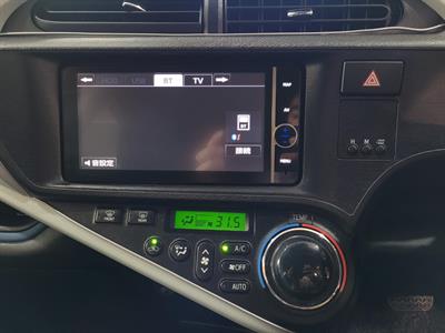 2013 Toyota Aqua - Thumbnail