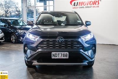 2020 Toyota RAV4 - Thumbnail